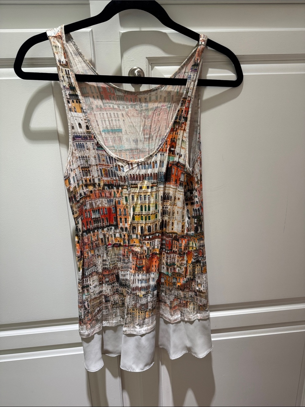 Women's Printed Scoop Neck Tank Top in Multi-Color